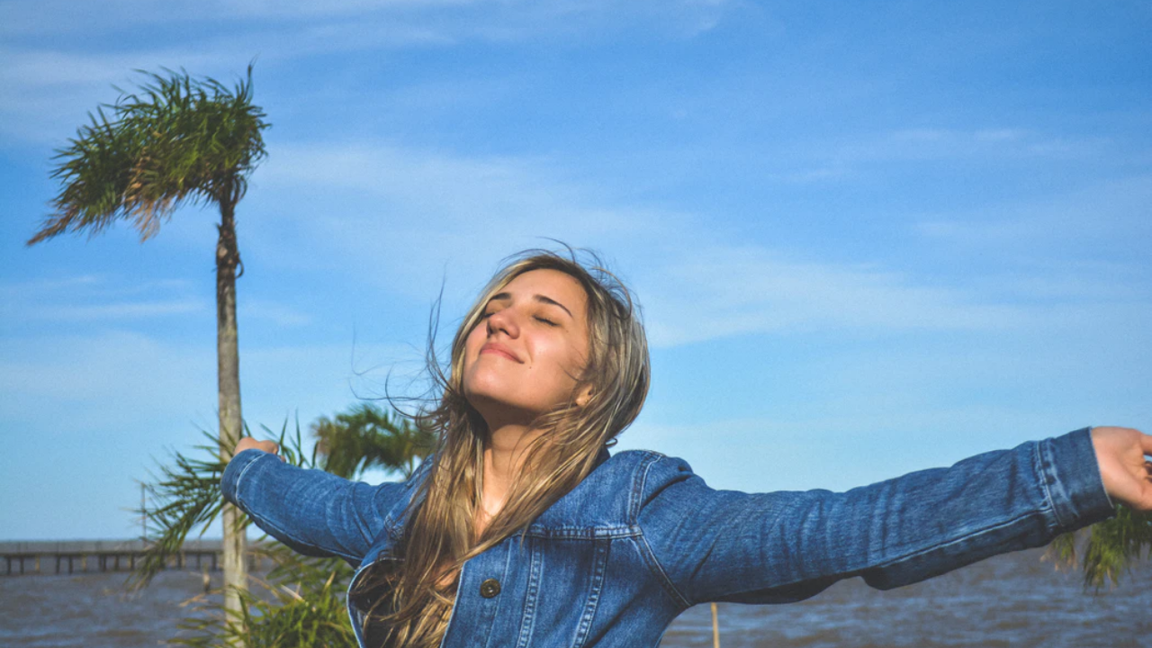 15 Life Quotes About Living In The Moment You Must Know